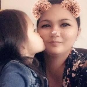 Meet your Posher, Desiree